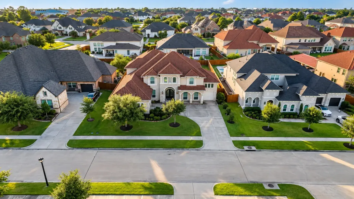 Established master-planned neighborhood with mature trees in Katy, Texas